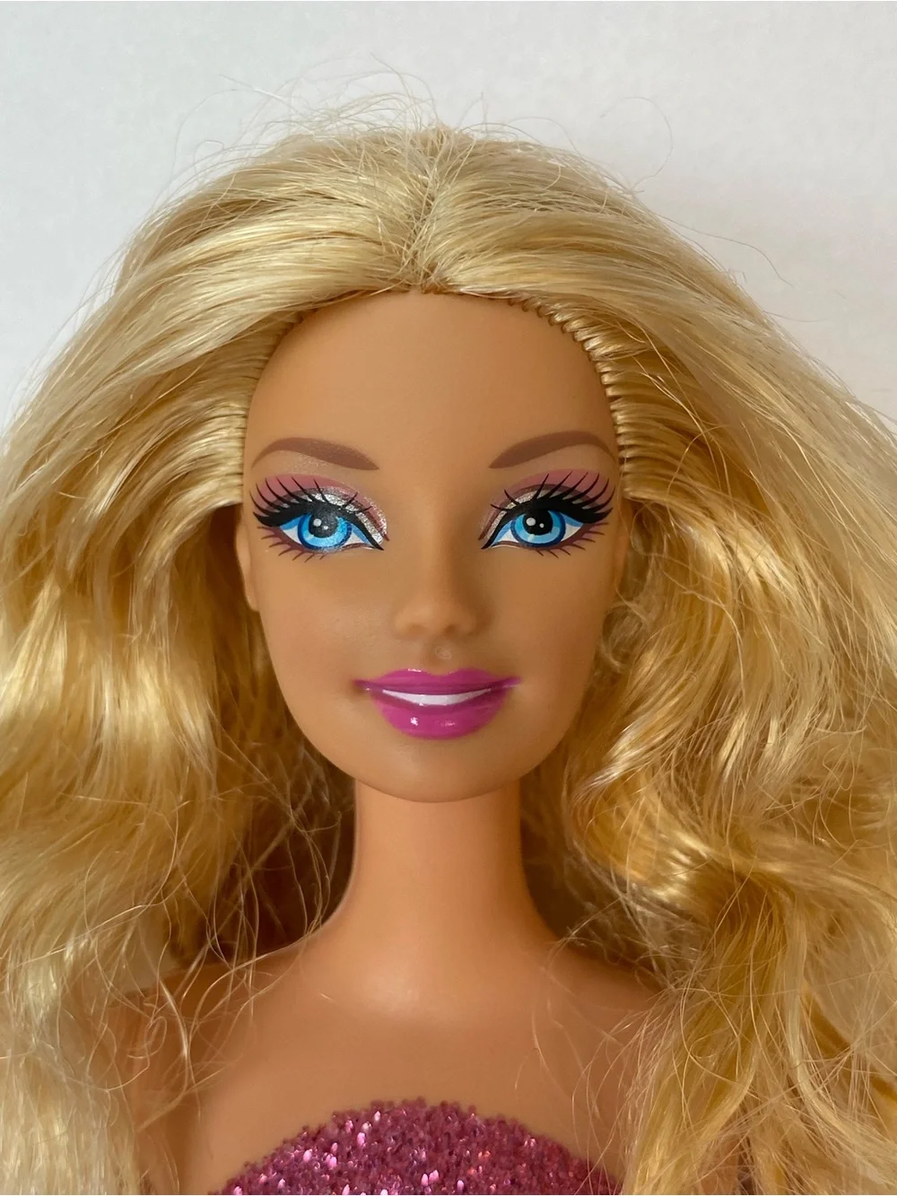 Barbie Dazzling Princess 2010 Series Mattel Doll Pink Glitter Strapless Bodice